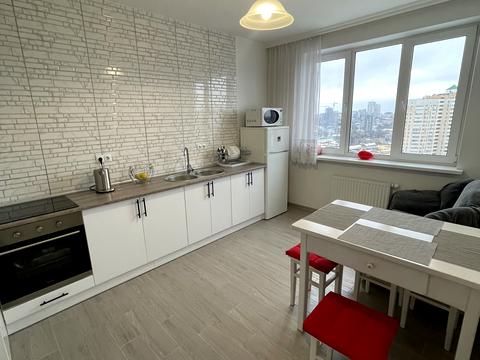 квартира за адресою Феодосійська вул., 3-В