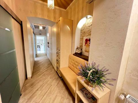 комерційна за адресою Поштова, 5