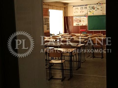 коммерческая по адресу Світлицького ул., 13