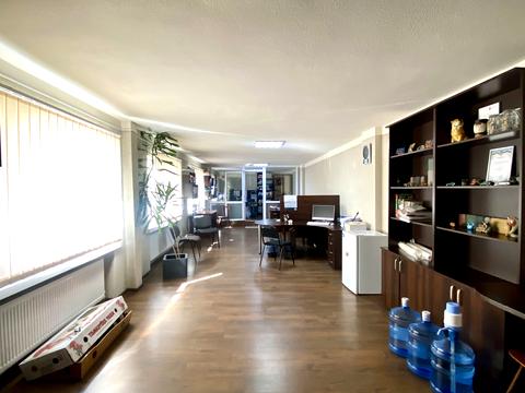 комерційна за адресою Тютюнників вул. (), 3