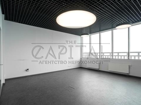 коммерческая по адресу Князей Острожских ул. (Московська), 5