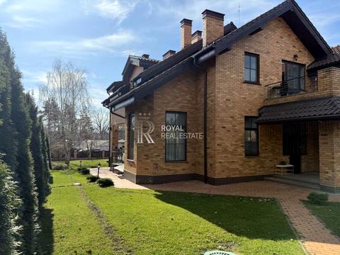 будинок за адресою с. Лісники, квіткова