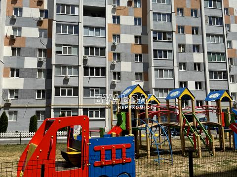 квартира за адресою Домобудівельна вул., 11