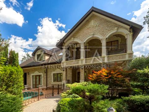 будинок за адресою осіння, 6