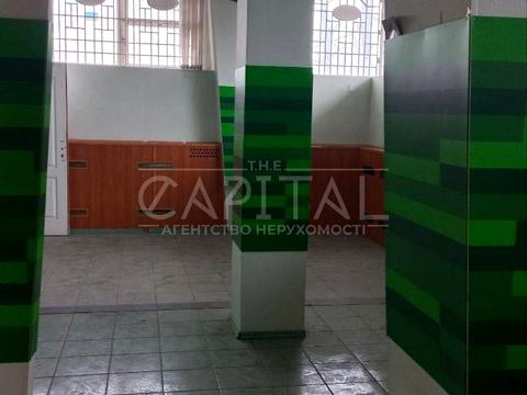 комерційна за адресою Голосіївський просп. (40-річчя Жовтня), 70