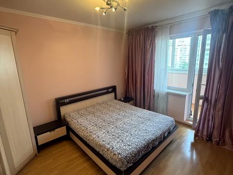 квартира за адресою Анни Ахматової вул., 16-В