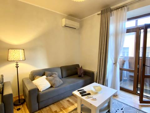 квартира за адресою Шовковична вул., 13/2