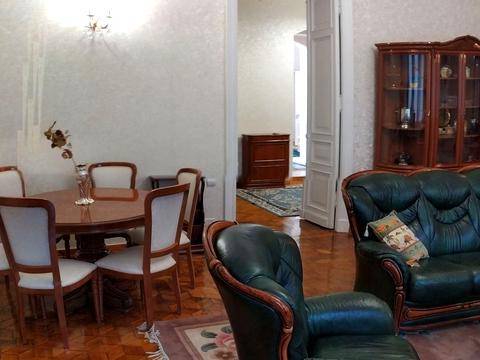 квартира за адресою Торгова вул., 3