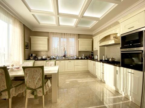 будинок за адресою Київська вул., 10