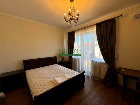 будинок за адресою смт. Козин, Миру вул.