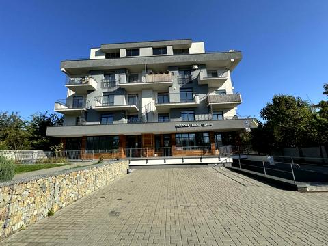комерційна за адресою Глинянський Тракт вул., 141а