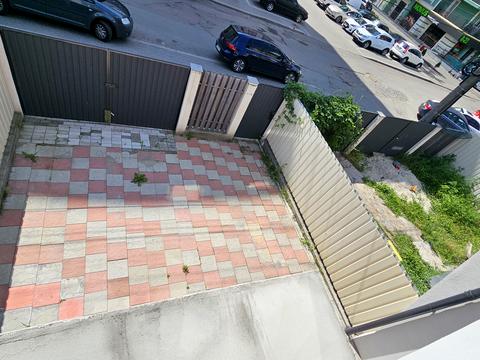 дом по адресу Українська ул.