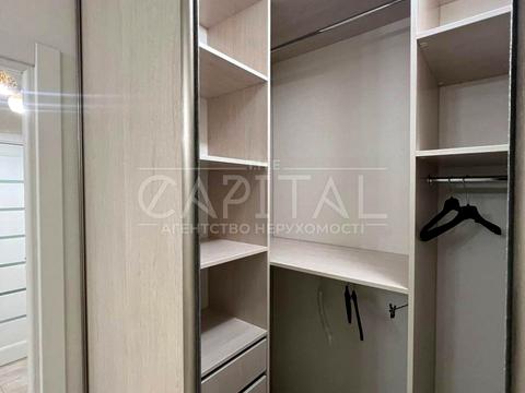 квартира за адресою Академіка Лебедєва вул., 1