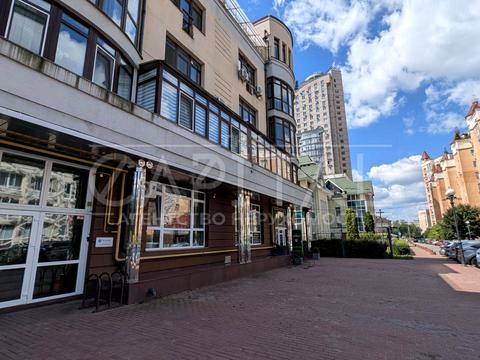 комерційна за адресою Оболонська набережна вул., 7
