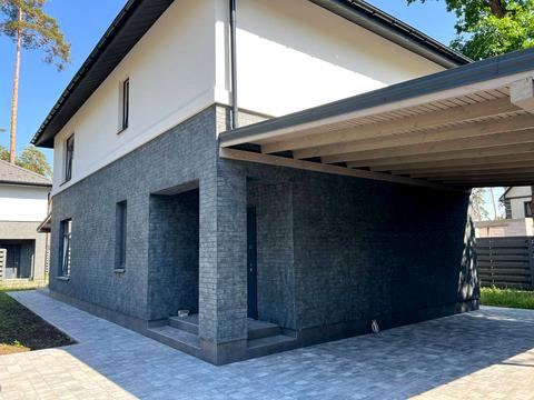 будинок за адресою Революції, 28