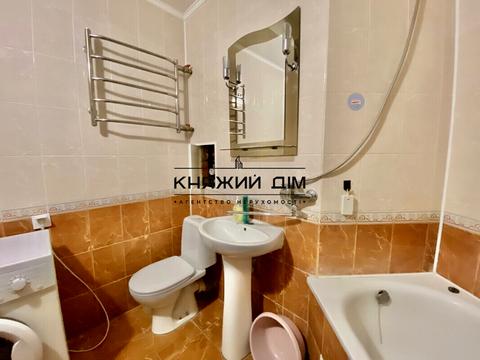 квартира за адресою Миколи Бажана просп., 12