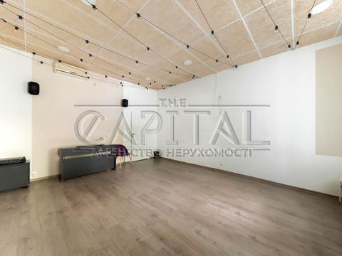 комерційна за адресою Тарасівська вул., 3-А