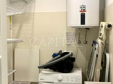 квартира за адресою Анни Ахматової вул., 22