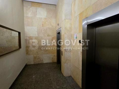 квартира по адресу Андрея Верхогляда ул. (Михайла Драгомирова), 5