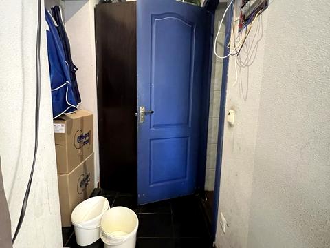комерційна за адресою Чорних Запорожців вул. (Горького), 3А