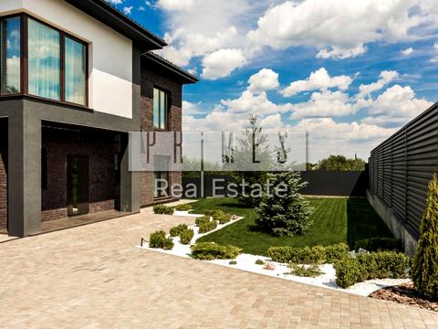 будинок за адресою Анни Ярославни вул.