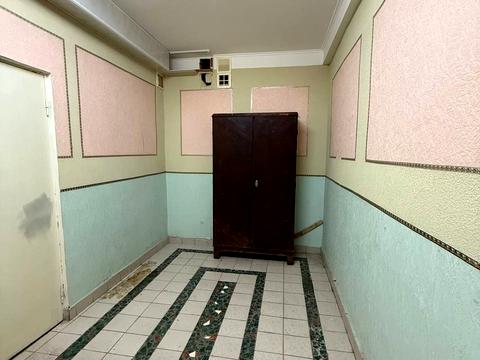 комерційна за адресою Леваневців вул., 10