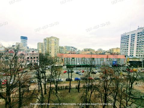 квартира за адресою Михайла Омеляновича-Павленка вул. (Суворова), 7