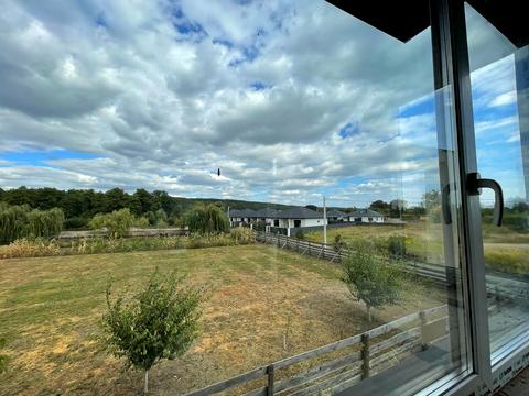 дом по адресу с. Вишенки, Лесі Українки