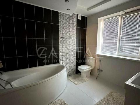 будинок за адресою Центральна