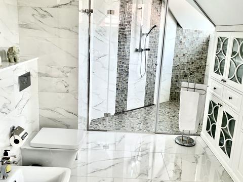 дом по адресу Яслинская ул.