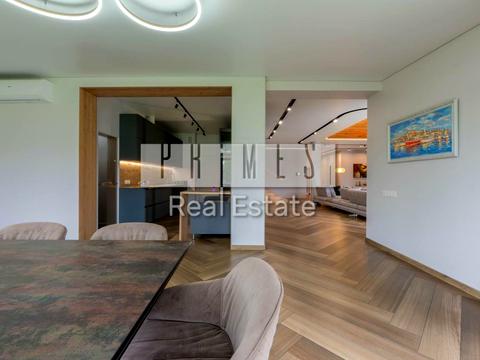 будинок за адресою Молодіжна вул.