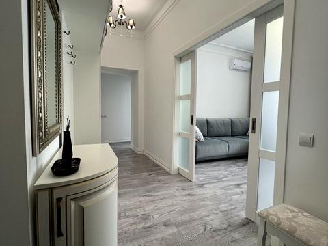 квартира по адресу Круглоуниверситетская ул., 13