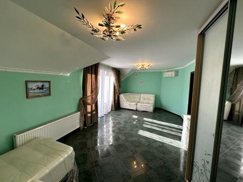 комерційна за адресою Агатангела Кримського вул., 5