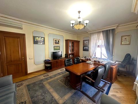комерційна за адресою Львів, Братів Рогатинців вул., 18