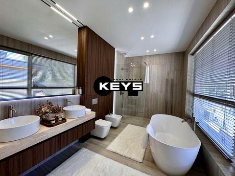 будинок за адресою Квітнева вул., 2