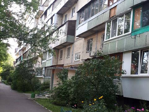 квартира за адресою Ореста Левицького вул. (Академіка Курчатова), 8