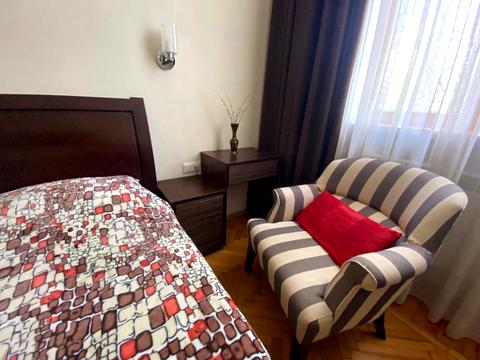 квартира за адресою Незалежності вул. (Титова), 13