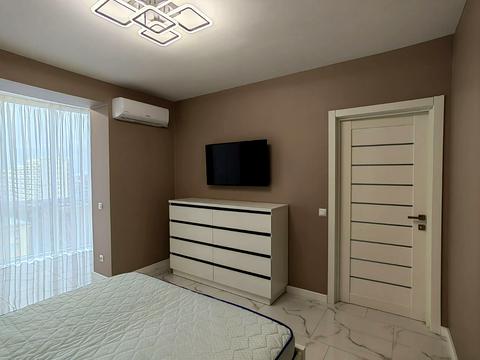 квартира по адресу Черновола ул., 1