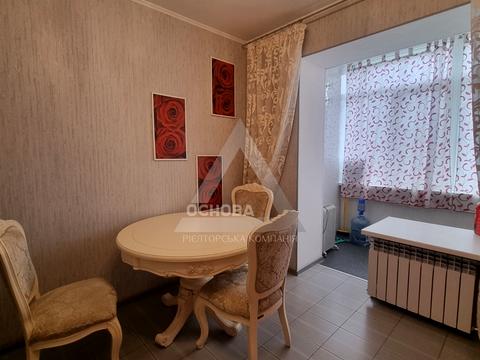 квартира за адресою Українська вул., 6-А