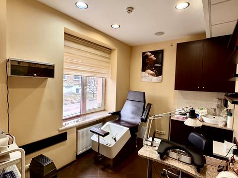 комерційна за адресою Берестейський просп. (Перемоги), 74