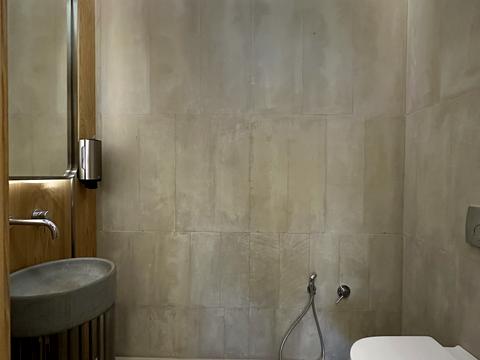 комерційна за адресою Верхній Вал вул., 2