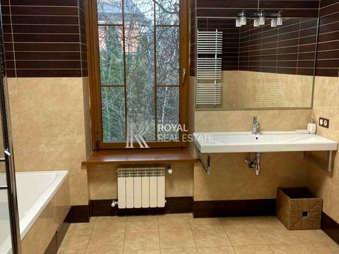 будинок за адресою Приозерна