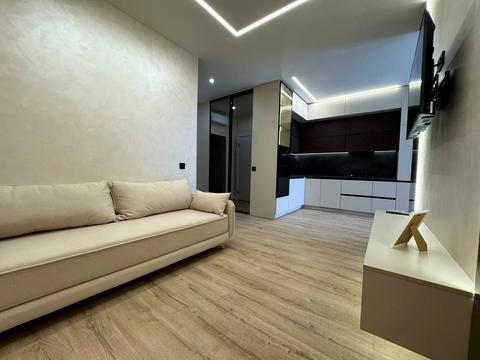 квартира за адресою Молодіжна вул., 10