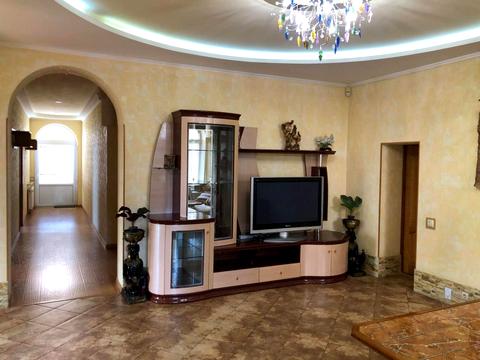 дом по адресу Сергія Світославського