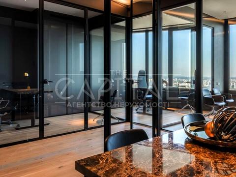 комерційна за адресою Кловський узвіз (Кловський), 7