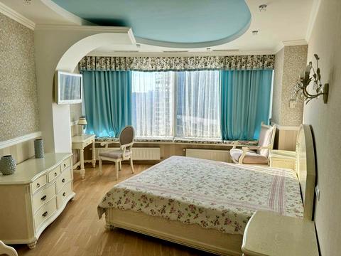 квартира за адресою Королеви Єлизавети ІІ вул. (Глинки), 2