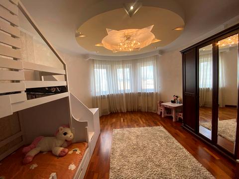 квартира за адресою Анни Ахматової вул., 13-Д