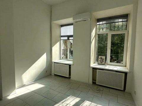 коммерческая по адресу Українських Героїв, 1