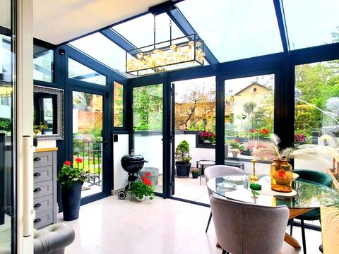 квартира за адресою Пекарська вул., 30