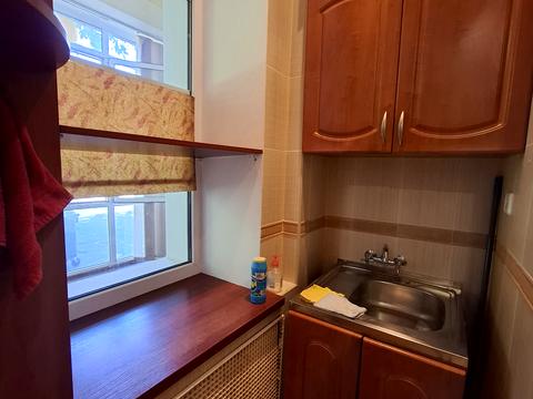 комерційна за адресою Шовковична вул., 24